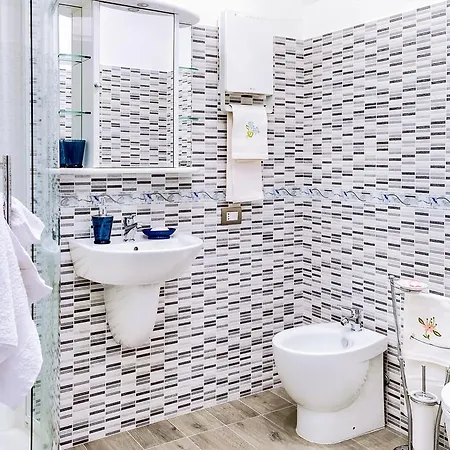 Lovely Via Piccioni Apartamento *