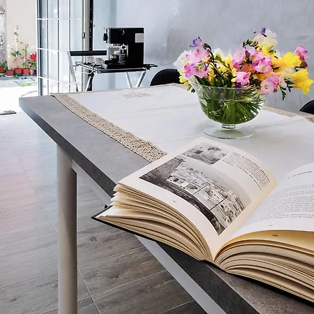 Lovely Via Piccioni Apartamento